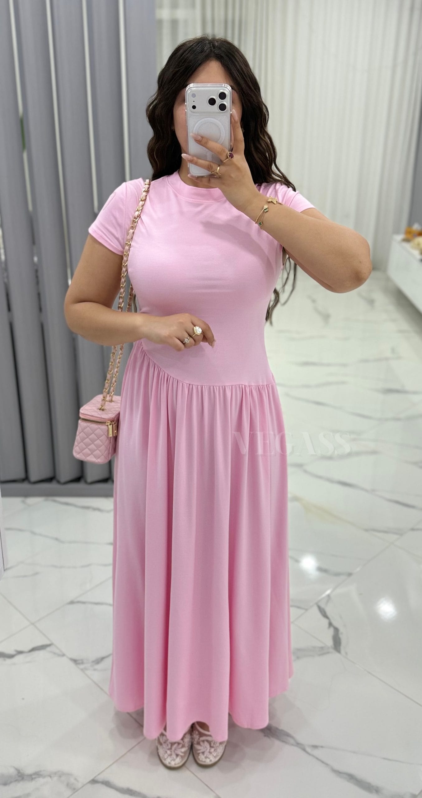 Robe Vegass