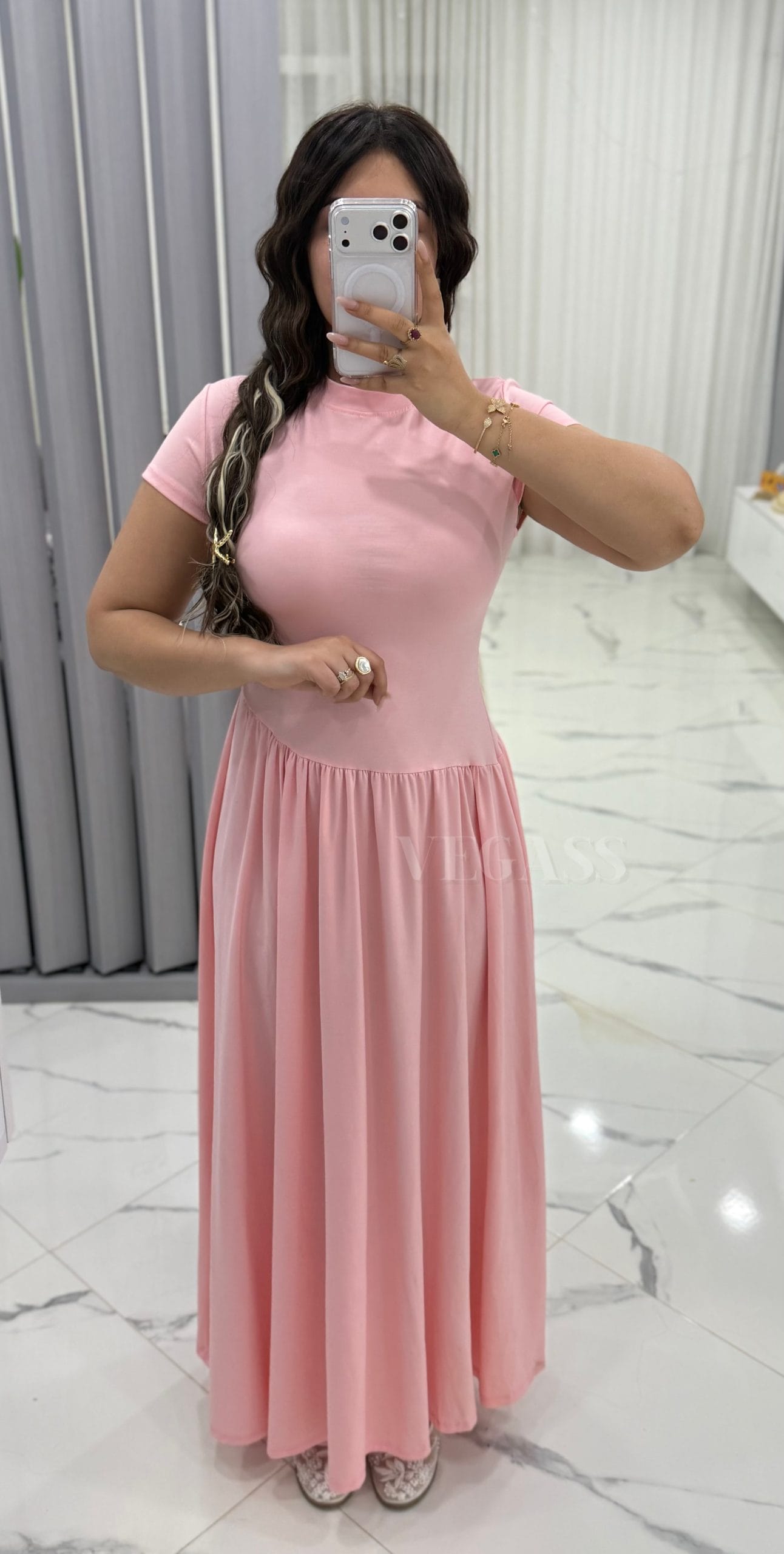 Robe Vegass